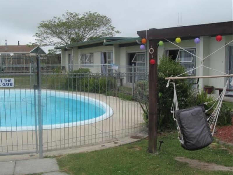 Parkview Motel Даргавил Екстериор снимка