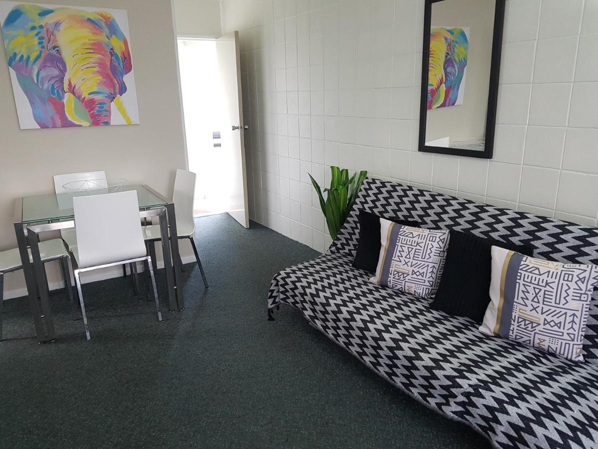 Parkview Motel Даргавил Екстериор снимка