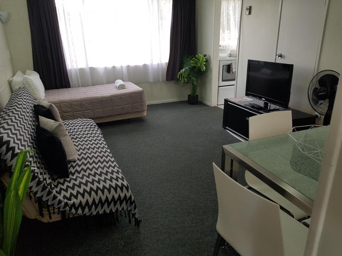 Parkview Motel Даргавил Екстериор снимка