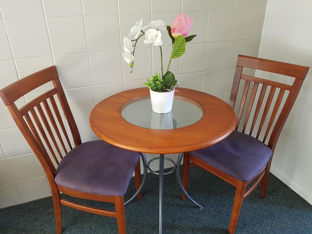 Parkview Motel Даргавил Екстериор снимка